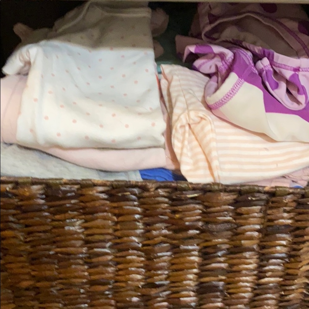 5lb box random 6-7x girl clothes - Picture 5 of 6